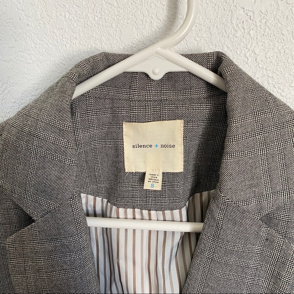 Urban Outfitters Silence + Noise gray blazer - Picture 2 of 8